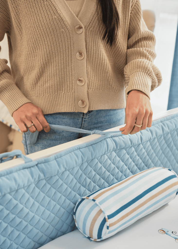 Cot Bumper - Blue - Baby Jalebi