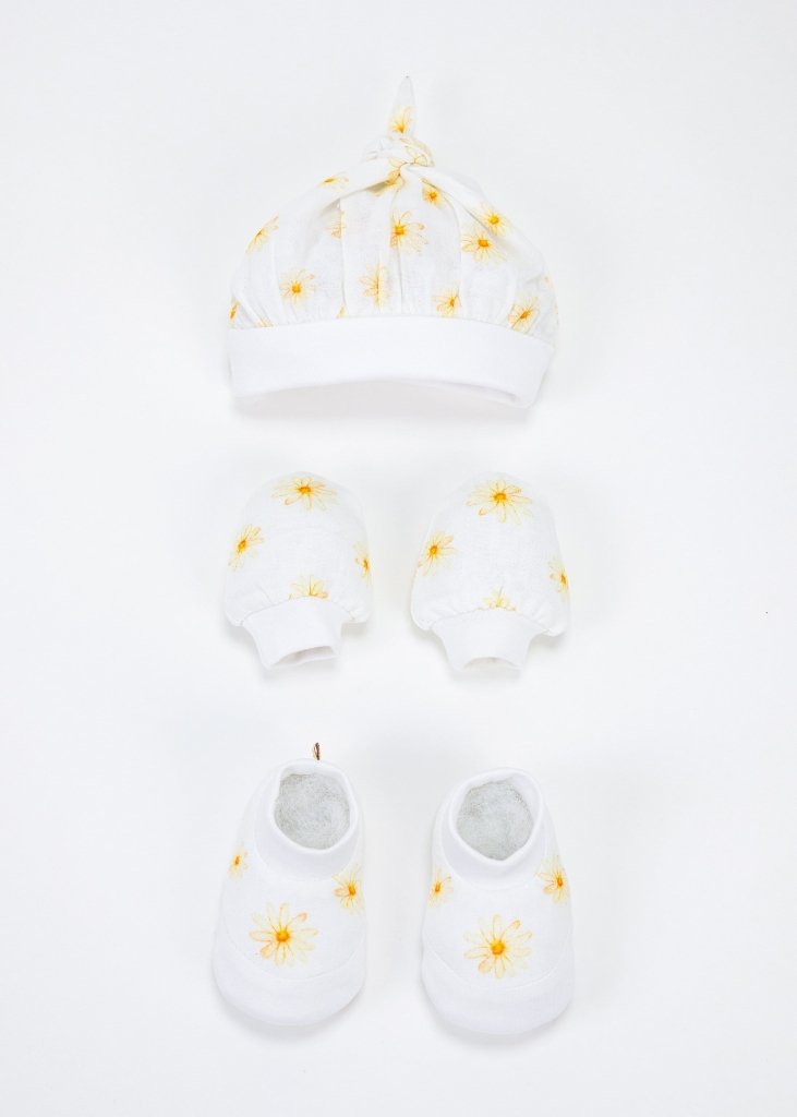 Arabesque dreams Cap +Mittens + Booties set - Baby Jalebi