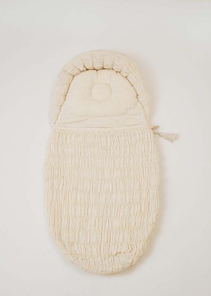 The Crescent Sleeping Bag Ecru - Baby Jalebi