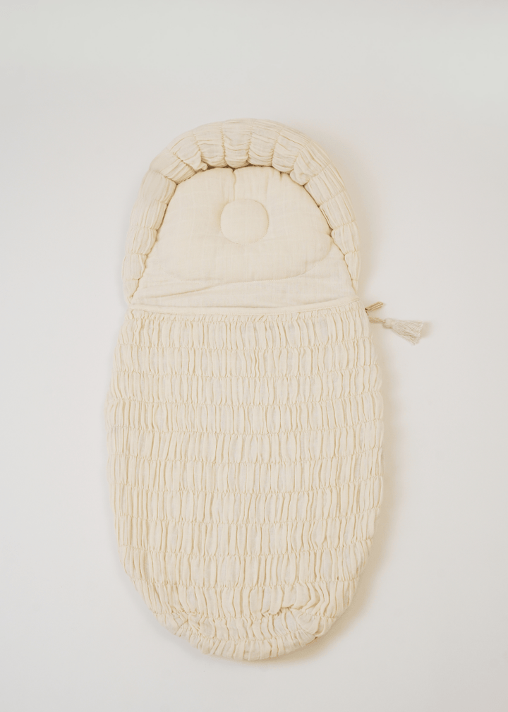 The Crescent Sleeping Bag Ecru - Baby Jalebi
