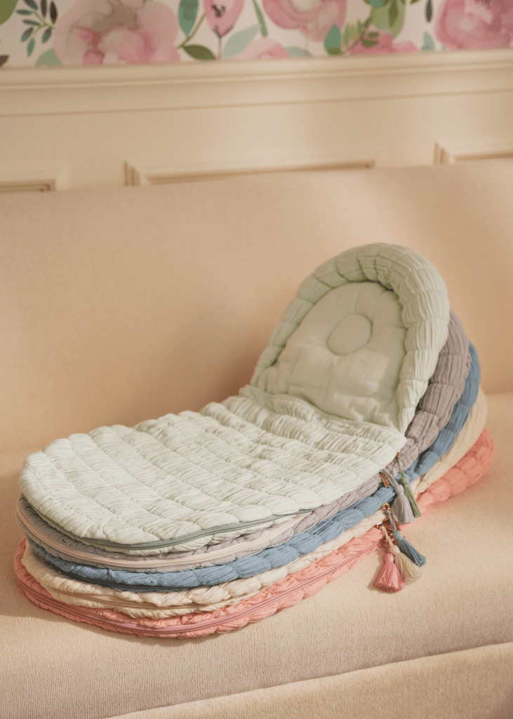 The Crescent Sleeping Bag Ecru - Baby Jalebi