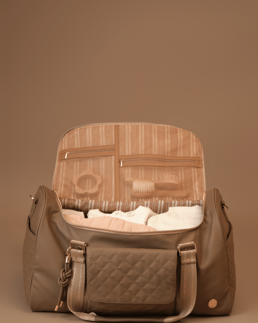 Baby Jalebi Hospital Duffel Bag The Mamma Mia Duffle - Mocha