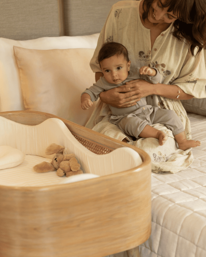 Baby Jalebi The Oasis Bassinet