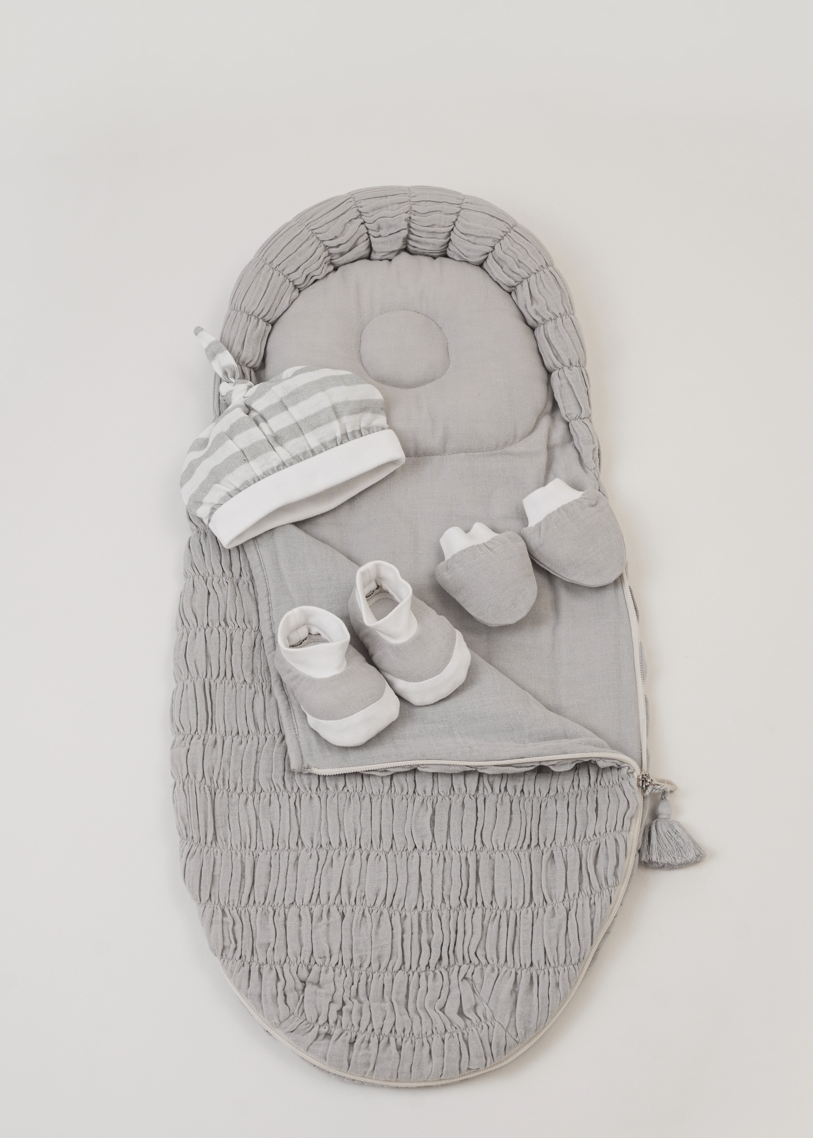 Baby Jalebi The Oval - Picture Perfect Gift Box - Grey