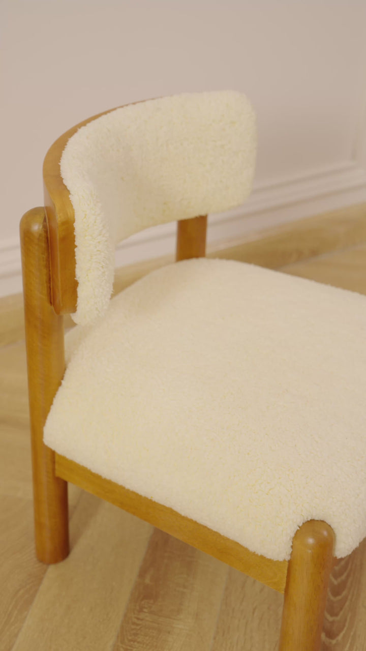 The Oasis Mini Chair